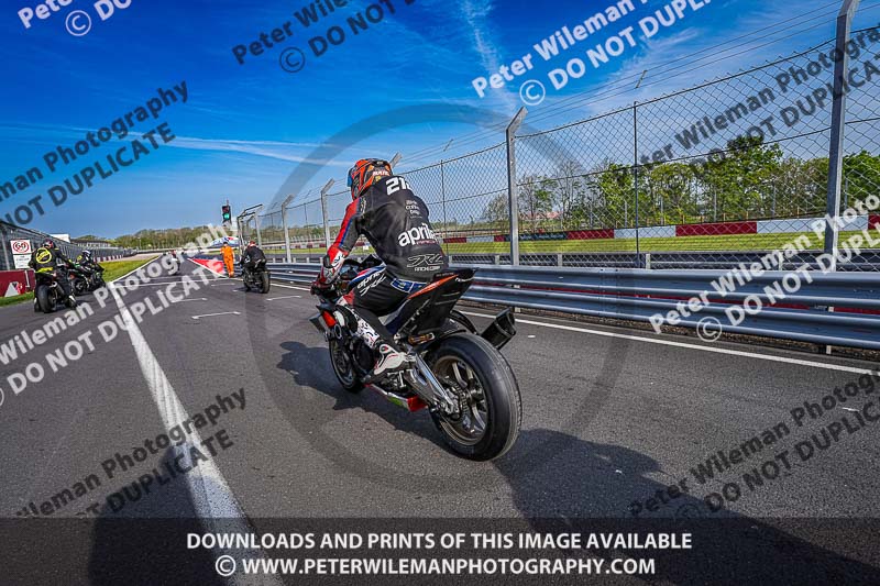 donington no limits trackday;donington park photographs;donington trackday photographs;no limits trackdays;peter wileman photography;trackday digital images;trackday photos